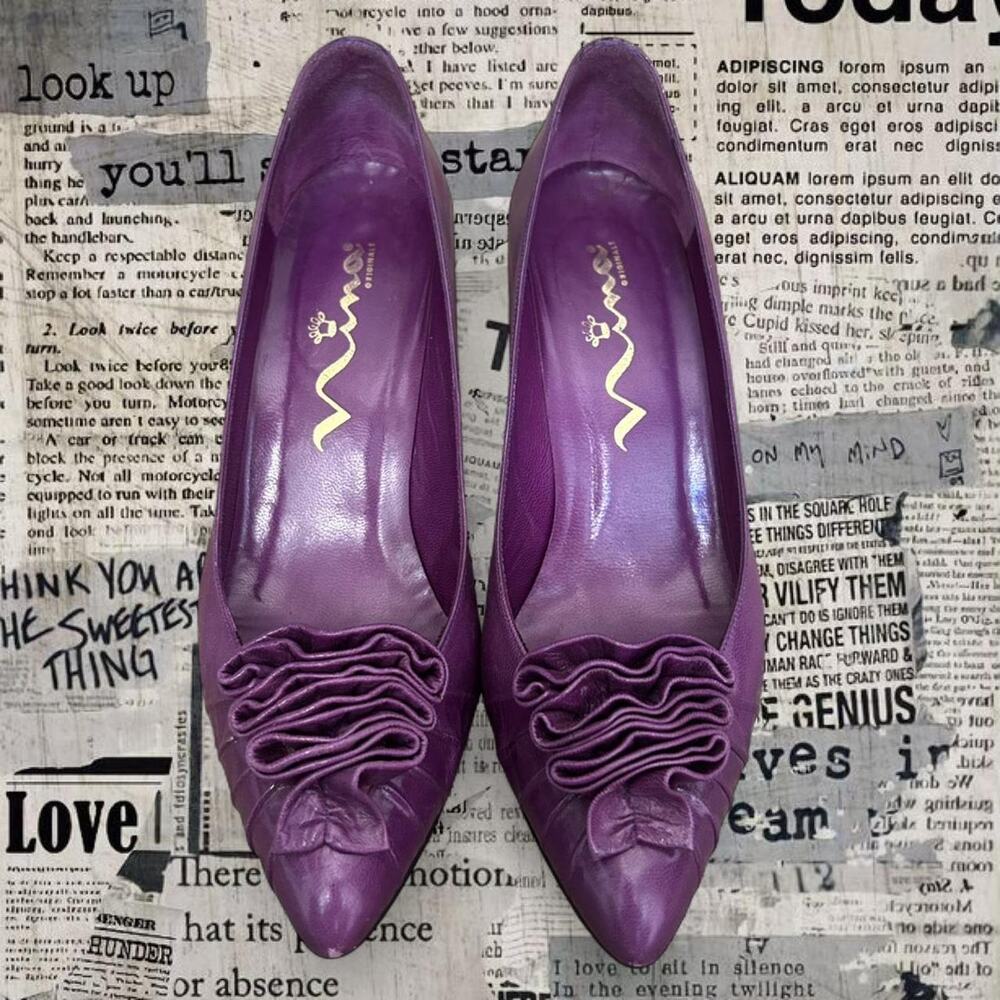 Vintage Nina Purple Leather Pointed Toe Pumps With Ruffle Detailing SZ 8.5